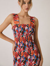 Gerafftes Midikleid mit Blumenmuster und Rüschen
